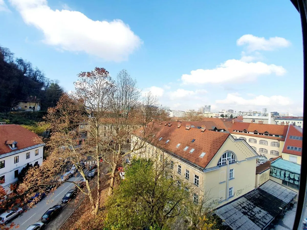Bossa Nova Castle&Outstanding Home With Garage Ljubljana